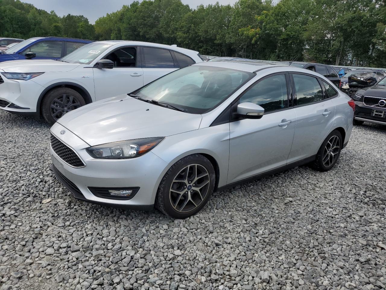 2017 Ford Focus, Sel