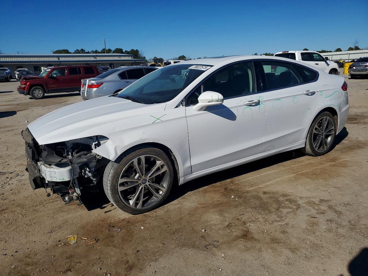 2020 Ford Fusion, Titanium